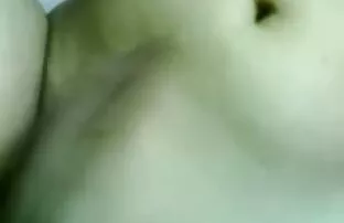 XXX شخص سرخ کلاه را با یک زن خالکوبی کرده و دهان خود را در بالکن تويترسكس جامد بریزید
