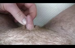 XXX جوجه مقعد را لیس می زند و به او افلام سكس بنات جامد یک کلاه مو می دهد