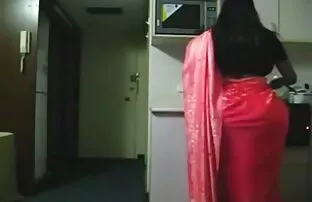 XXX ساخته شده به یک غریبه فيلم سكس عربي يصور صديقته في العمل سرا و یک بیدمشک اسپرم کامل است