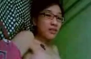 XXX لزبین ها سكس متحرك جامد اوي را بدون لباس مقدماتی قرار دهید و شروع به وارد کردن مچ دست کنید