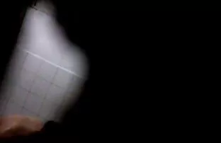 XXX شخص مقعد دوست دخترش را روی وب کم بر روی كس سكس جامد یک بند بزرگ می کشد