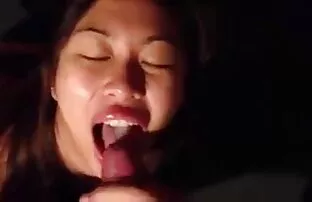 XXX نگهبان بنات سكس جامد امنیتی فروشگاه با یک مشتری نازک روی میز کار لعنتی
