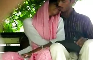 XXX دختر با یک سكس جامد محجبات اسباب بازی صورتی از استرس خلاص شد