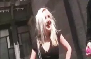 XXX من وب کم سكس جامد وساخن نصب کردم و ویبراتور در بیدمشک خیس شد