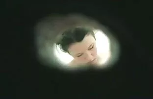 XXX نوار بزاز جامده سیاه در بدن از الاغ بزرگ در شورت و بدون وب کم می شود