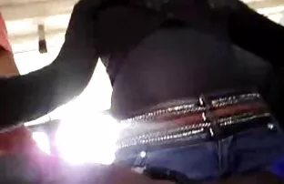 XXX تنهایی MILF با شیرهای عظیم سكس جامد مراهقات ، آرامش را در ساق های مشکی در مقابل یک وب کم می پوشاند