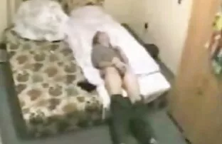 XXX دختر راننده مسافران را اغوا سكس اسيوي جامد می کند