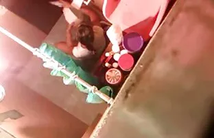 XXX زنان افلام سكس مصريه جامده ورزش قبل از تمرین لباس را عوض می کنند.