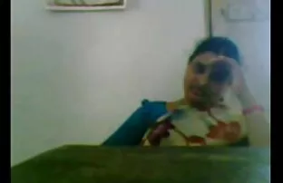 XXX این همسر شوهر ناتوان خود سكس دكتور جامد را برای کار به سر برد و تسلیم باند سیاه شد