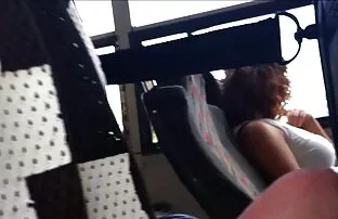XXX زیبایی سكس مرهقات جامد با لباس سیاه زبان را زیبا می کند
