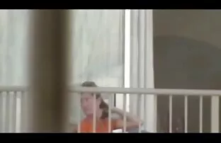 XXX او فیلمبرداری برهنه را با یک زوج جوان مدافع صور جنسيه جامده شروع کرد
