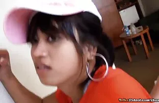 XXX بانوی بالغ ناخن پسر دوست خود خوان ال سكس تيك جامد کابلو لوکو را در دهانش می گیرد و شکاف را به او می دهد