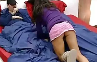 XXX زوج های جوان از طریق دریا رابطه سكس جامد ام وابنها جنسی دارند