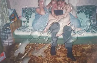 XXX از طریق یک آینه زنان ، فالوس را خودارضایی می کند فيديو سكس ونيك جامد