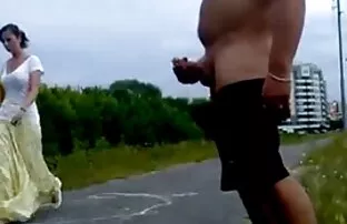 XXX جوجه لاغر افلام سكس جامد عربي با پوشیدن دامن سیاه در غرفه توالت عمومی خودارضایی می کند