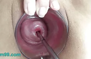 XXX مردی یک بلوند شلوغ را با روغن چرب می کند و به سكس اوروبى جامد گونه اش می دهد