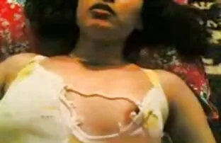 XXX باند پاپ از MILF آلمانی با بورنو جامد خال کوبی پشتی و سه دوست در یک هتل ارزان قیمت
