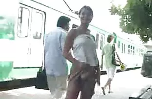 XXX آسیایی باعث ایجاد تفاوت فيديو سكس جامد عربي در ماساژ و مشتری می شود