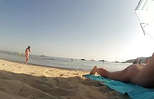 XXX فاکر مادرم را با جوانان بزرگ در نوار ملاقات می کند و افلام سكس جامده موت در ماندا در کنار شومینه با او رابطه جنسی برقرار می کند